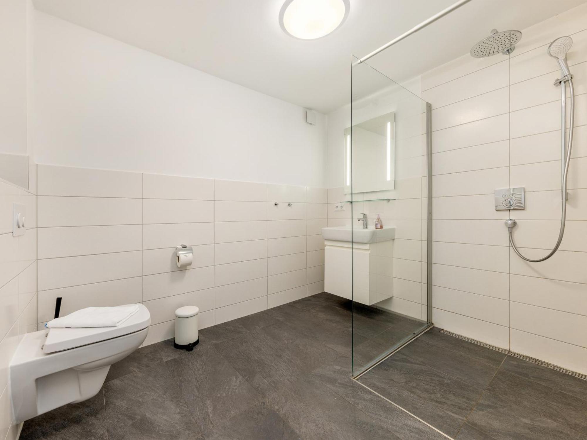 Ferienwohnung Meeresrauschen In Der Residenz Clara Sophia Binz Eksteriør billede
